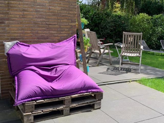 Villa Cosy Central Incl Jacuzzi Near Trainstation, Beach And City Heemstede Kültér fotó